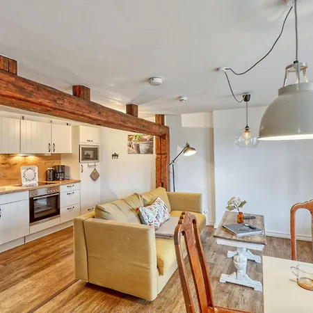 Beatrix I, Apartment